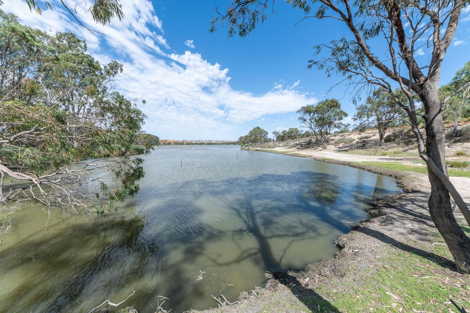 Lake Bywater Cottage Walker Flat Экстерьер фото